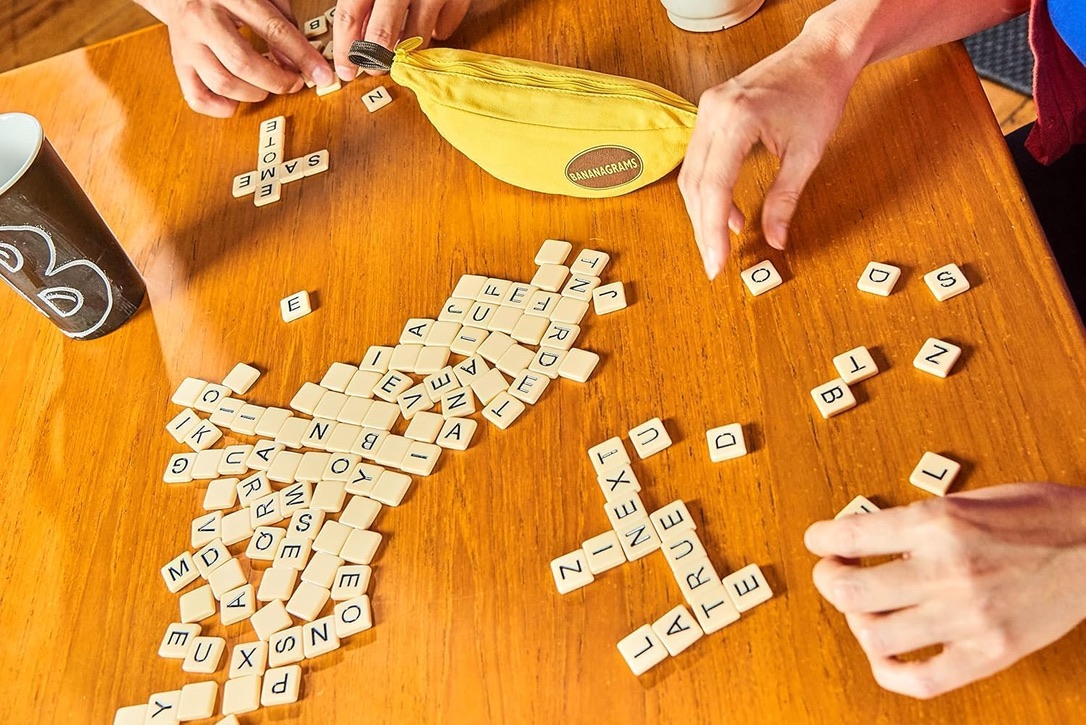 BananaGrams Language Game