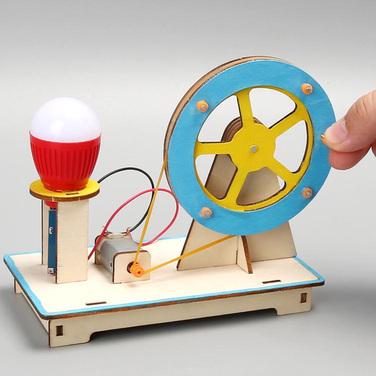 Hand-Power Electric Generator Model Kit